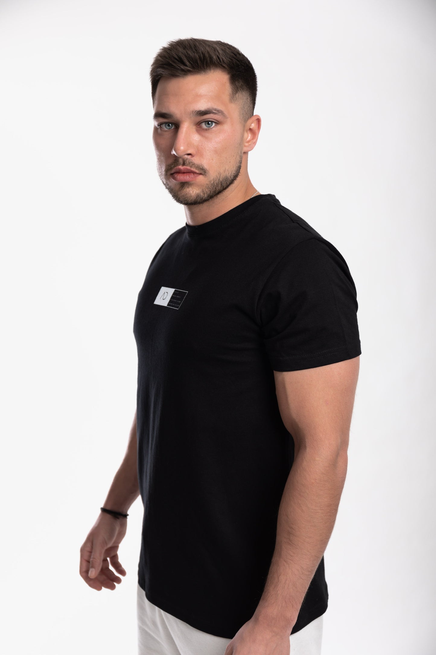 Athletic District - WE GRIND Kollektion - Muskel Fit Premium T-Shirt black white print